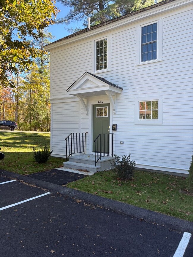 68 Kemble St in Lenox, MA - Building Photo - Building Photo