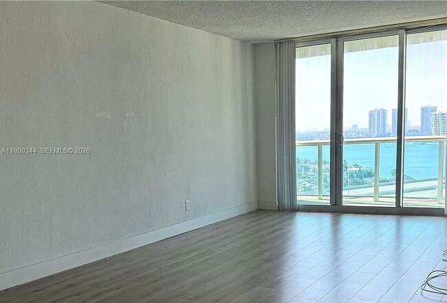 19380 Collins Ave in Sunny Isles Beach, FL - Building Photo - Building Photo