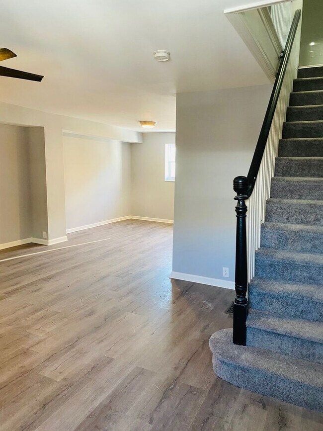 5439 Windsor Ave in Philadelphia, PA - Building Photo - Building Photo