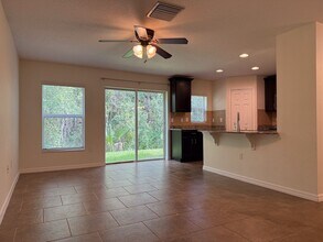 2742 Birchcreek Dr in Wesley Chapel, FL - Building Photo - Building Photo