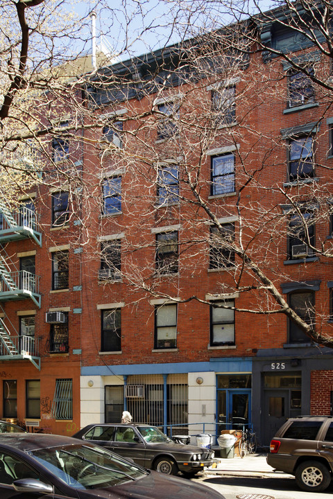 523 east 6th st in New York, NY - Building Photo