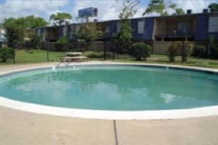Bender Creek Apartments (EPMTx) in Humble, TX - Foto de edificio - Building Photo