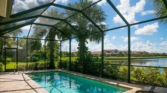13644 Manchester Ln in Naples, FL - Building Photo