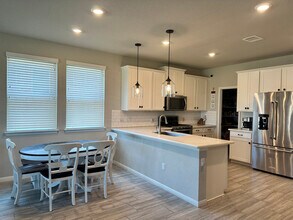528 Sigourney Wy in Leander, TX - Building Photo - Building Photo