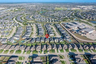 3618 Windward Canyon Dr in Fulshear, TX - Building Photo - Building Photo