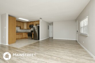 2001 Woodland Dr in Apopka, FL - Building Photo - Building Photo