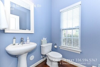 1421 New Garden Rd in Greensboro, NC - Building Photo - Building Photo