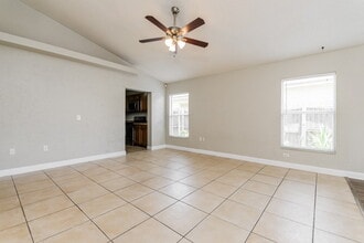 3315 Huntwicke Blvd in Davenport, FL - Building Photo - Building Photo