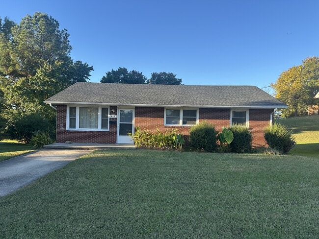 property at 626 Doe St