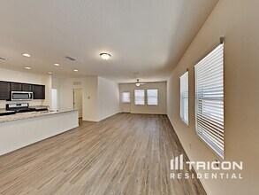4627 W Saddlebush Way in San Tan Valley, AZ - Building Photo - Building Photo