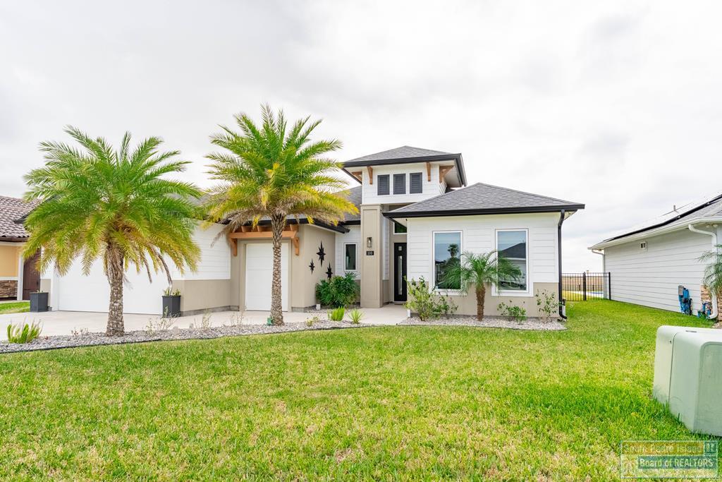 100 Torrey Pines Dr in Laguna Vista, TX - Building Photo