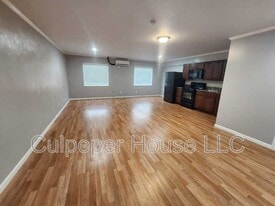 2854 W Sylvania Ave in Toledo, OH - Building Photo