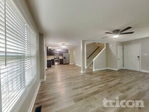 542 Magnolia Dr in Clarksville, TN - Building Photo - Building Photo