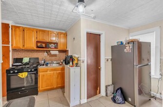 86 McAdoo Ave in Jersey City, NJ - Building Photo - Building Photo