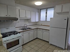 910 Kapahulu Ave in Honolulu, HI - Building Photo - Building Photo