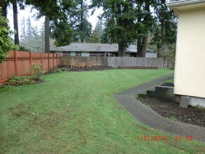 8117 121st St SW in Lakewood, WA - Building Photo - Building Photo