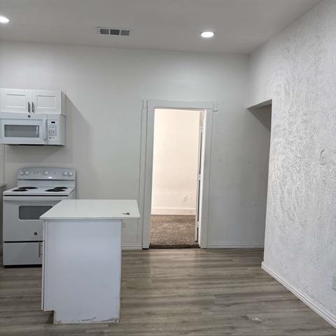 809 Martin Luther King Jr Blvd in Corsicana, TX - Building Photo - Building Photo