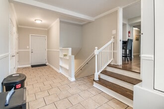 649 Edgebrook Terrace, Unit SI ID1285083P in Elgin, IL - Foto de edificio - Building Photo