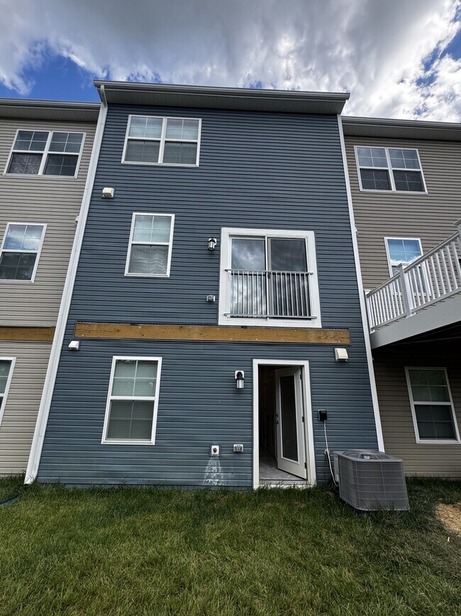73 Gray Silver Rd in Inwood, WV - Building Photo - Building Photo