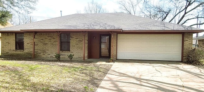 106 Chevy Chase Ln in Waxahachie, TX - Building Photo - Building Photo