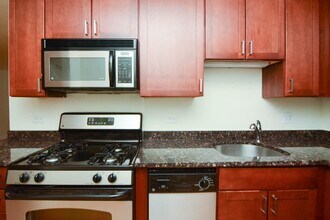 628 W Wrightwood in Chicago, IL - Building Photo - Building Photo