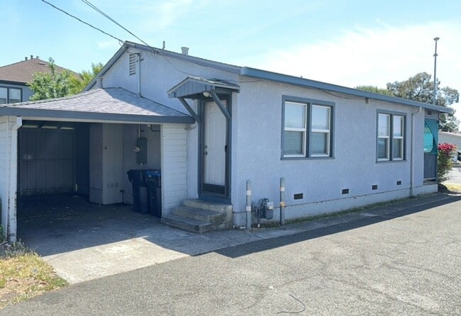 620 Pennsylvania Ave in Fairfield, CA - Building Photo - Building Photo