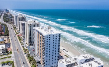 3003 S Atlantic Ave in Daytona Beach Shores, FL - Building Photo - Building Photo