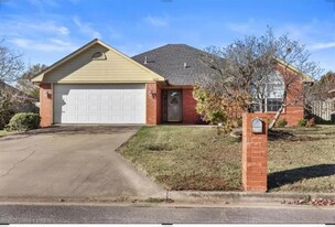 6324 Parkfront Dr in Fort Smith, AR - Building Photo