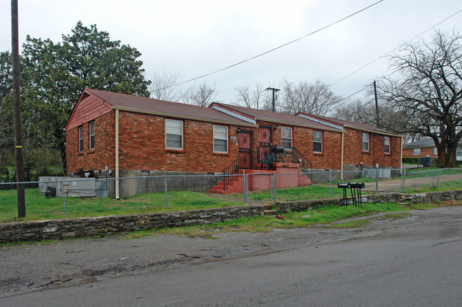 2246 Batavia St in Nashville, TN - Foto de edificio - Building Photo