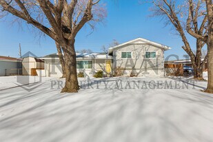 8300 W 9th St N in Wichita, KS - Building Photo