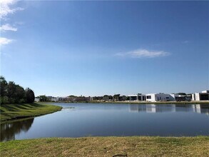 150 Riviera Cir in Weston, FL - Building Photo - Building Photo