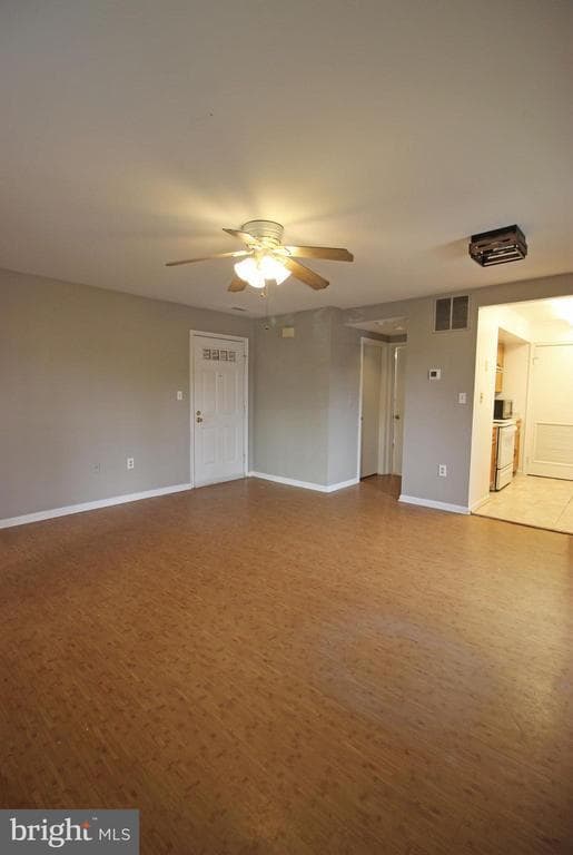 2604 S Arlington Mill Dr