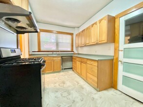 49 Parsons St, Unit 1 in Boston, MA - Building Photo - Building Photo