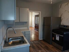 35 Fairview St, Unit 35 Fair View # 2 Winthrop in Winthrop, MA - Foto de edificio - Building Photo