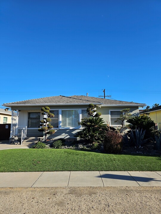 12468 Rubens Ave in Los Angeles, CA - Foto de edificio