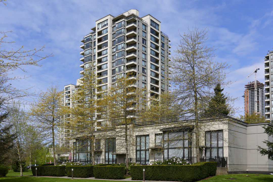 Tandem in Burnaby, BC - Building Photo