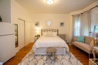 1253 Beacon St in Brookline, MA - Building Photo - Building Photo