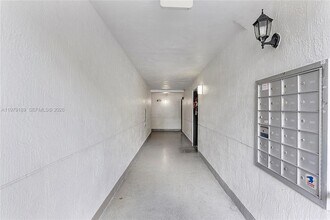 4440 NW 107th Ave, Unit 1087 in Doral, FL - Building Photo - Building Photo