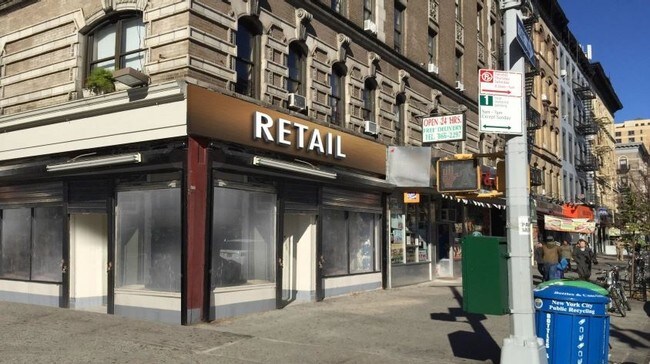 201 W 105th St in New York, NY - Building Photo - Building Photo