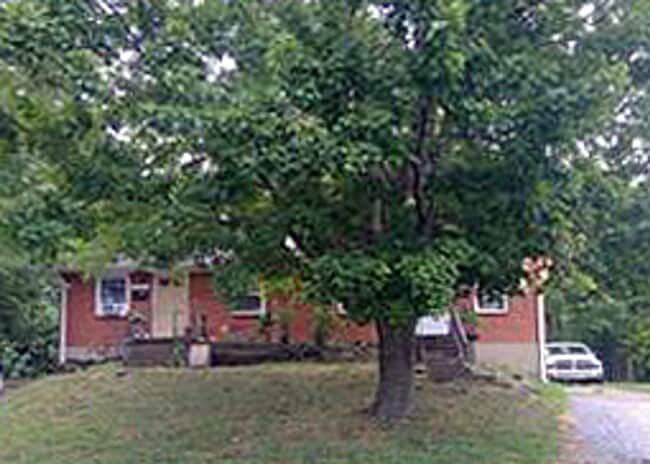 property at 1857 Chatsworth Dr