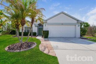 3526 Morgan's Bluff Ct in Land O Lakes, FL - Building Photo