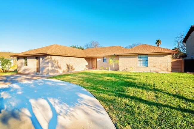 8655 Northridge Loop in Laredo, TX - Building Photo - Building Photo