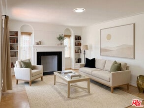 173 Mariposa Ave in Los Angeles, CA - Building Photo - Building Photo