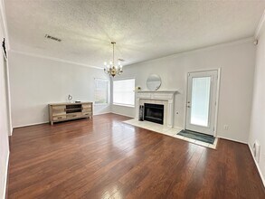1247 Mountain Lake Dr in Missouri City, TX - Building Photo - Building Photo