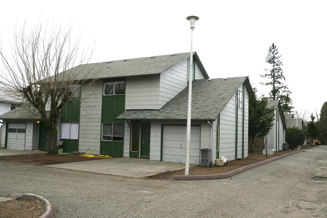 Neal's Lane Townhomes in Vancouver, WA - Building Photo - Building Photo