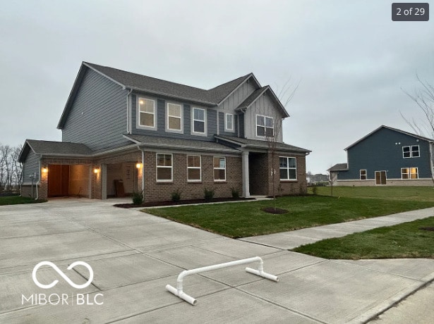 367 Waterford Ln in Westfield, IN - Foto de edificio - Building Photo