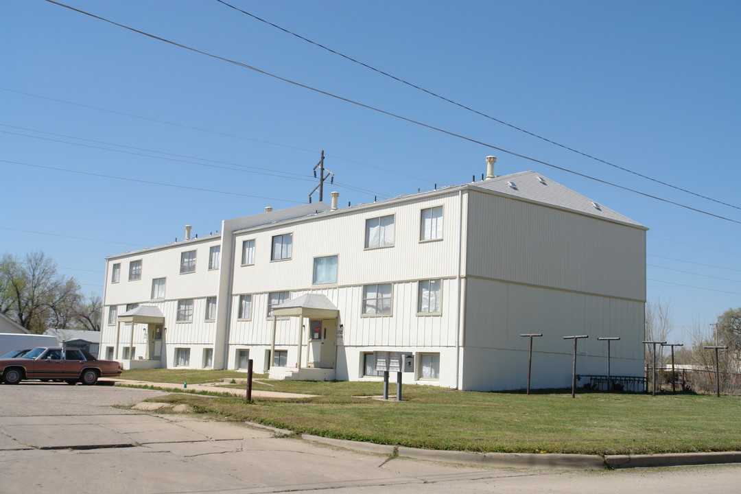 Sterling Point Apartments in Wichita, KS - Building Photo