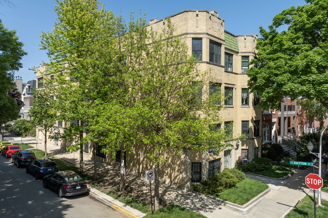 840 W Wrightwood AVE in Chicago, IL - Foto de edificio