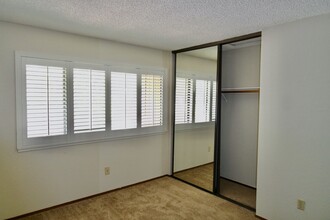 5462 Makati Cir in San Jose, CA - Building Photo - Building Photo