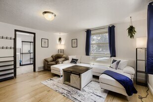 329 Chinook Ave in Longmont, CO - Building Photo